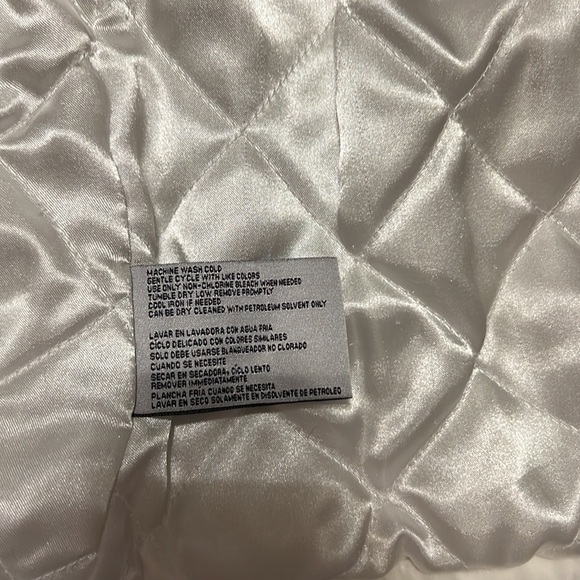 Impermeable Platinum Jacket - Picture 8 of 8